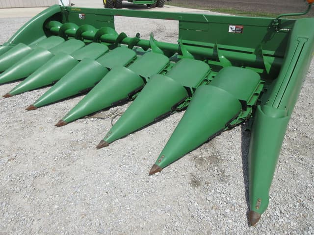 Image of John Deere 608C equipment image 1