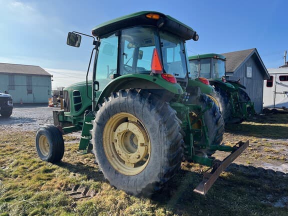 Image of John Deere 6115D equipment image 3