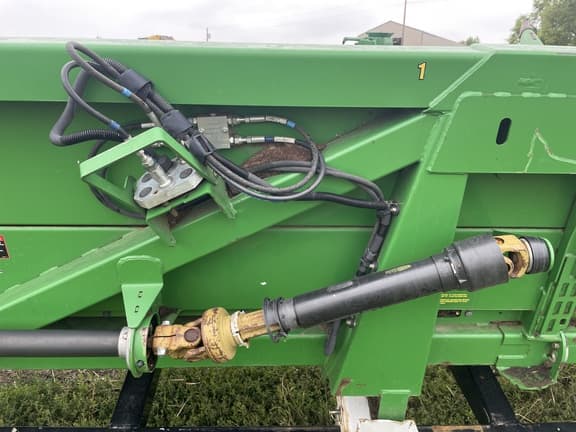 Image of John Deere 612C equipment image 2