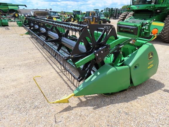 Image of John Deere 625F equipment image 4