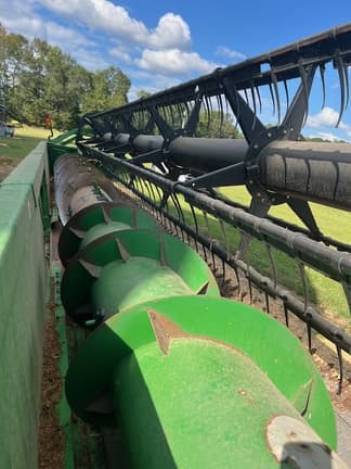 Image of John Deere 630F equipment image 3