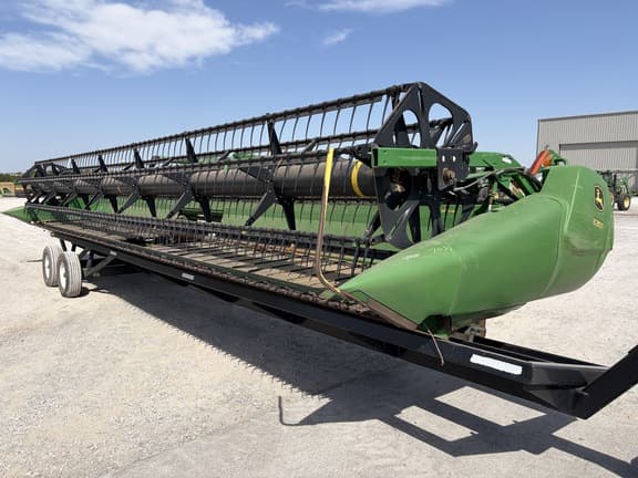 Image of John Deere 635D Primary image