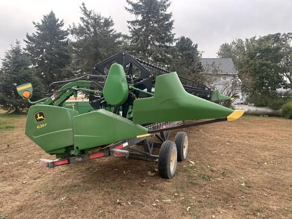 Image of John Deere 635F equipment image 4