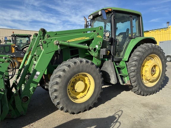 2009 John Deere 7330 Equipment Image0