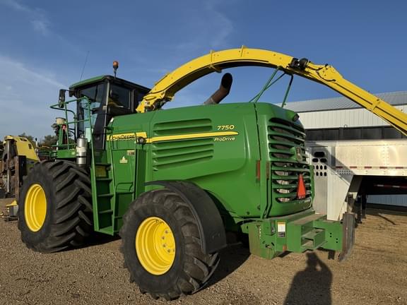Image of John Deere 7750 equipment image 2