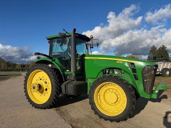 Image of John Deere 8130 equipment image 1