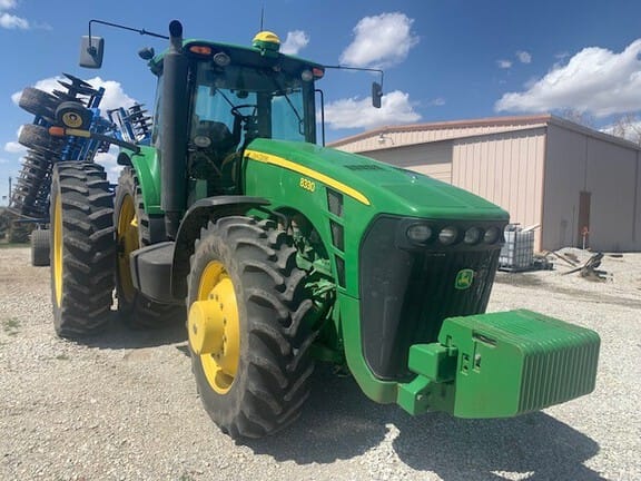 2009 John Deere 8330 Equipment Image0