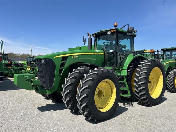 Image of John Deere 8530 Primary image