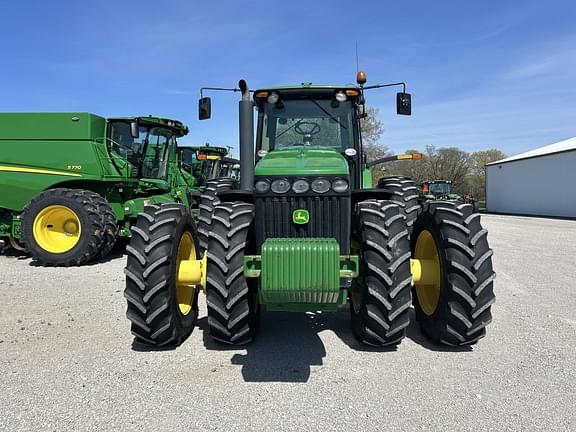 Image of John Deere 8530 equipment image 1