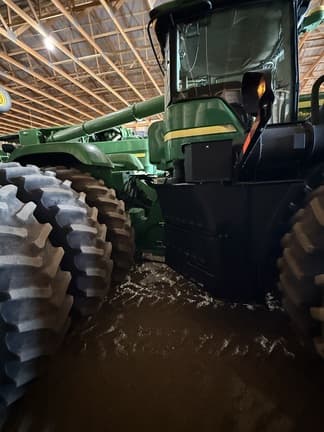 Image of John Deere 9530 equipment image 4