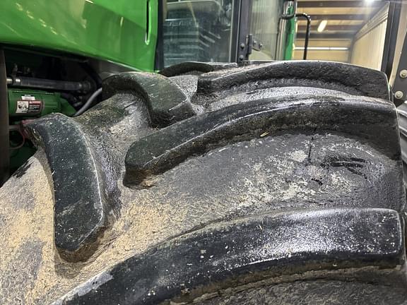 Image of John Deere 9530 equipment image 3