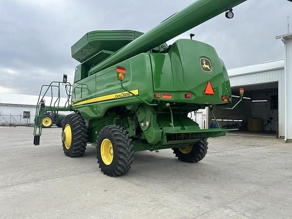 Image of John Deere 9670 STS equipment image 4