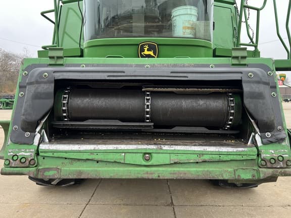 Image of John Deere 9770 STS equipment image 2