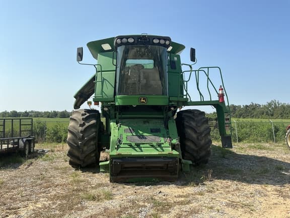 Image of John Deere 9770 STS equipment image 2