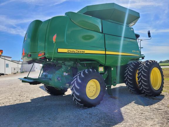 Image of John Deere 9770 STS equipment image 4