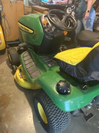 Image of John Deere X300 equipment image 2