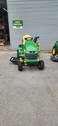 Image of John Deere X304 equipment image 3