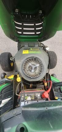 Image of John Deere X304 equipment image 4
