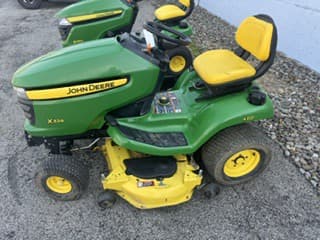 Image of John Deere X324 equipment image 3