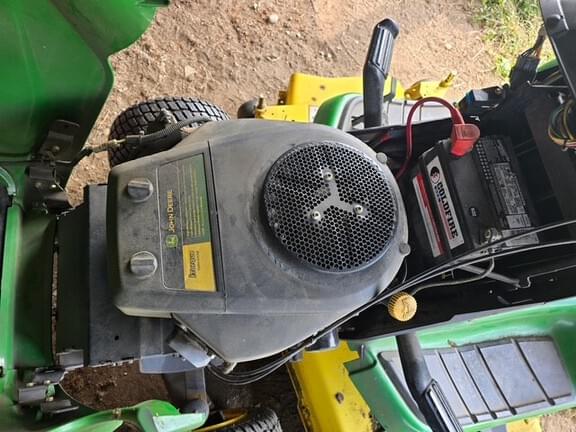 Image of John Deere X340 equipment image 1