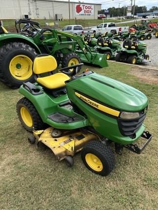 Image of John Deere X520 equipment image 1
