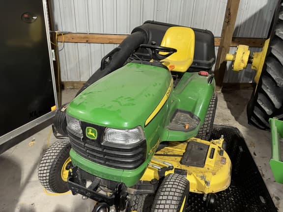 Image of John Deere X744 equipment image 1