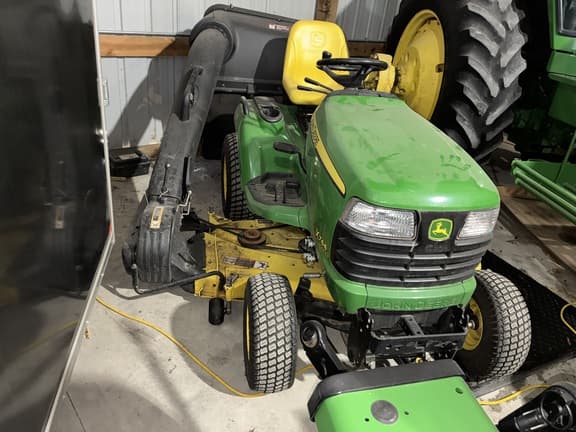 Image of John Deere X744 equipment image 3