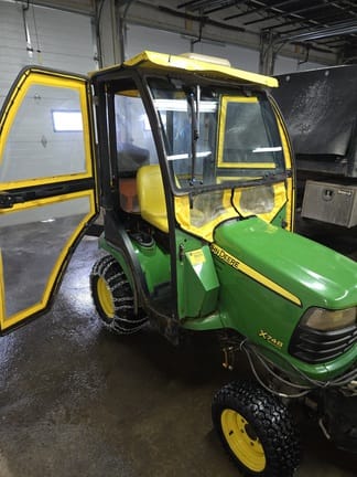 2009 John Deere X748 Equipment Image0