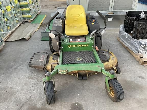 Image of John Deere Z445 equipment image 1