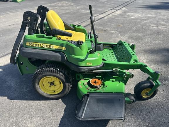 Image of John Deere Z520A equipment image 2
