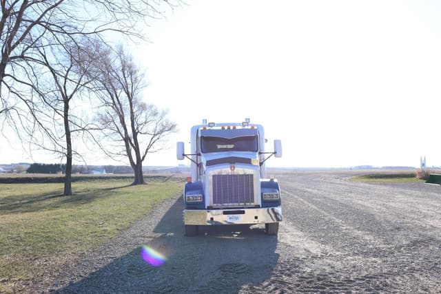 Image of Kenworth T800 equipment image 3