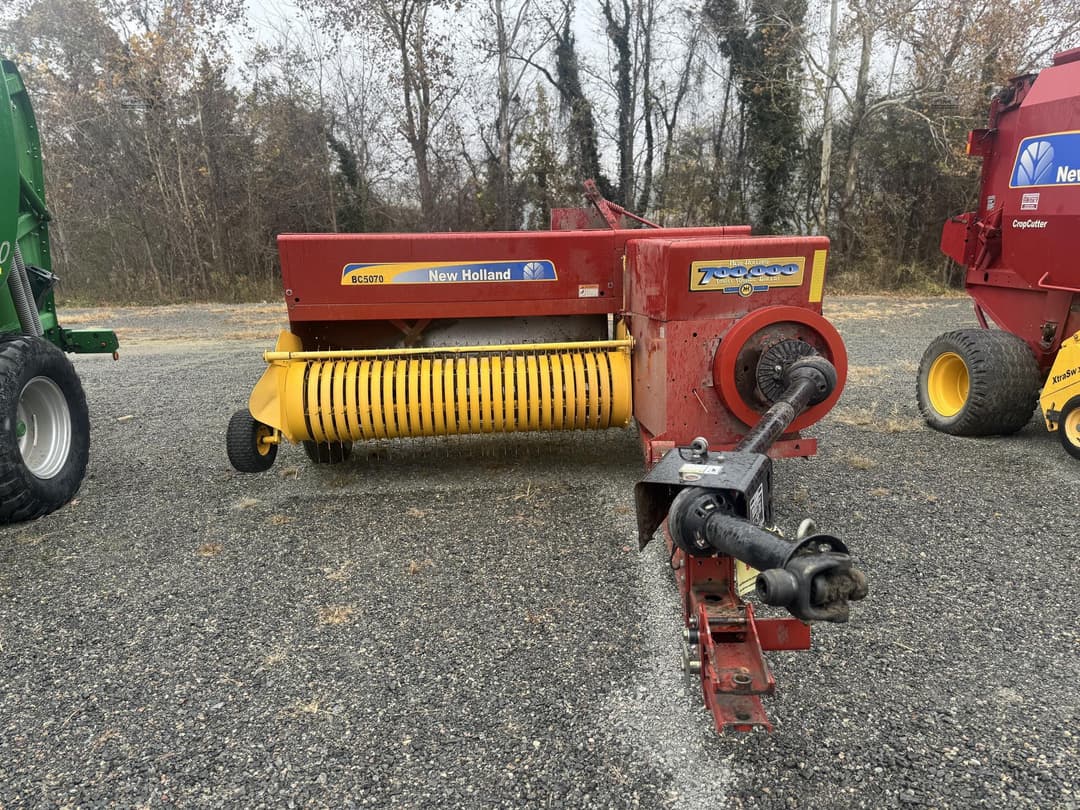 Image of New Holland BC5070 Image 1