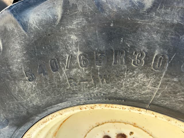 Image of New Holland CR9070 equipment image 4