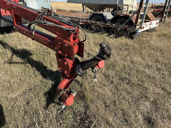 Image of New Holland H7450 equipment image 4