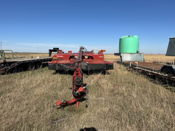 Image of New Holland H7450 equipment image 3