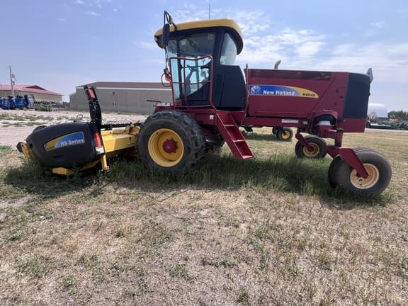 Image of New Holland H8040 equipment image 3