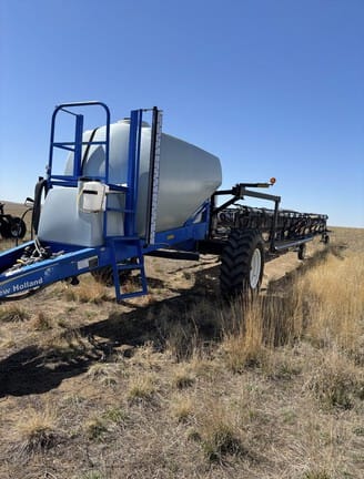 2009 New Holland S1070 Equipment Image0