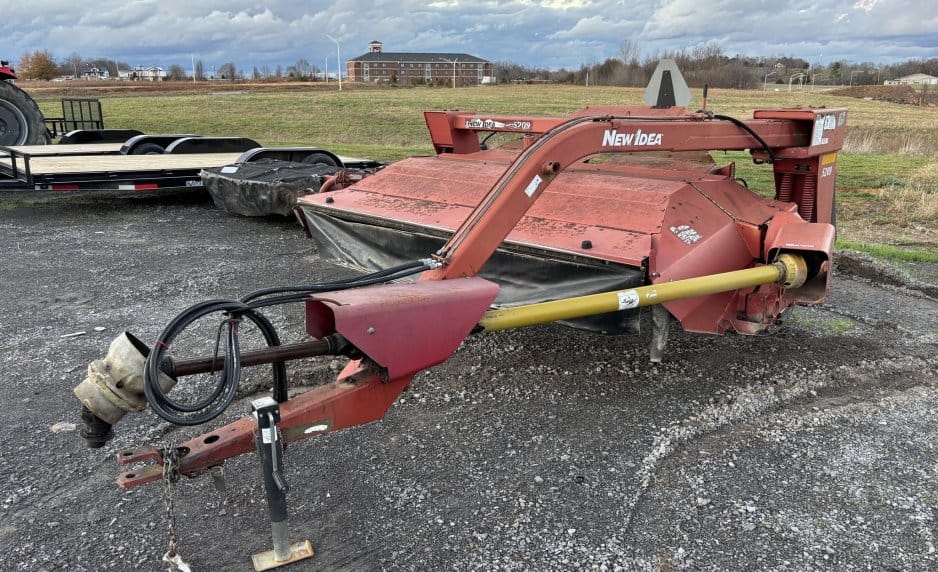 2009 New Idea 5209 Equipment Image0