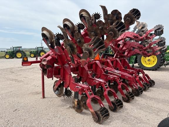 Image of Sunflower 7630  equipment image 4