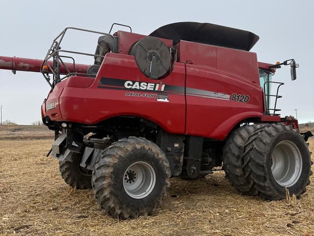 Image of Case IH 8120 equipment image 3