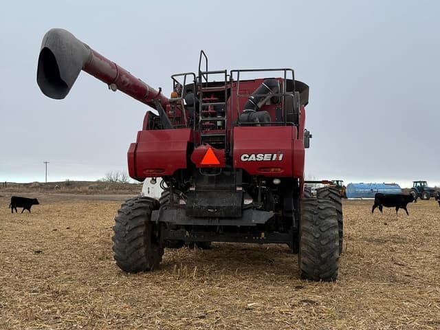 Image of Case IH 8120 equipment image 2