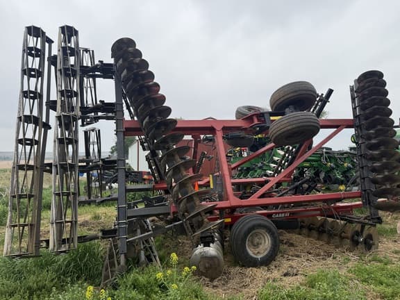 Image of Case IH 340 equipment image 3