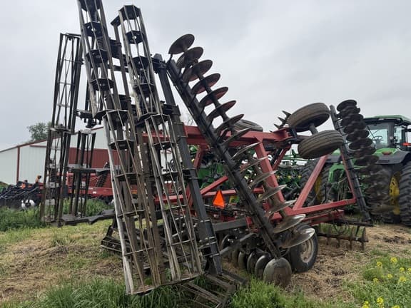 Image of Case IH 340 equipment image 4