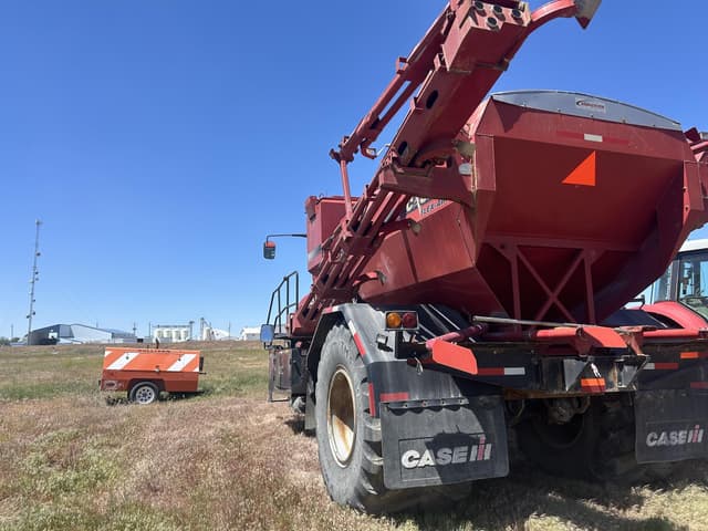 Image of Case IH Titan 3520 equipment image 4