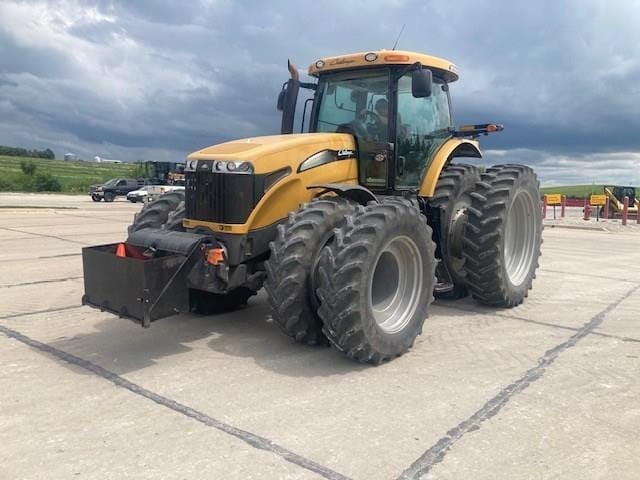 2010 Challenger MT675C Equipment Image0