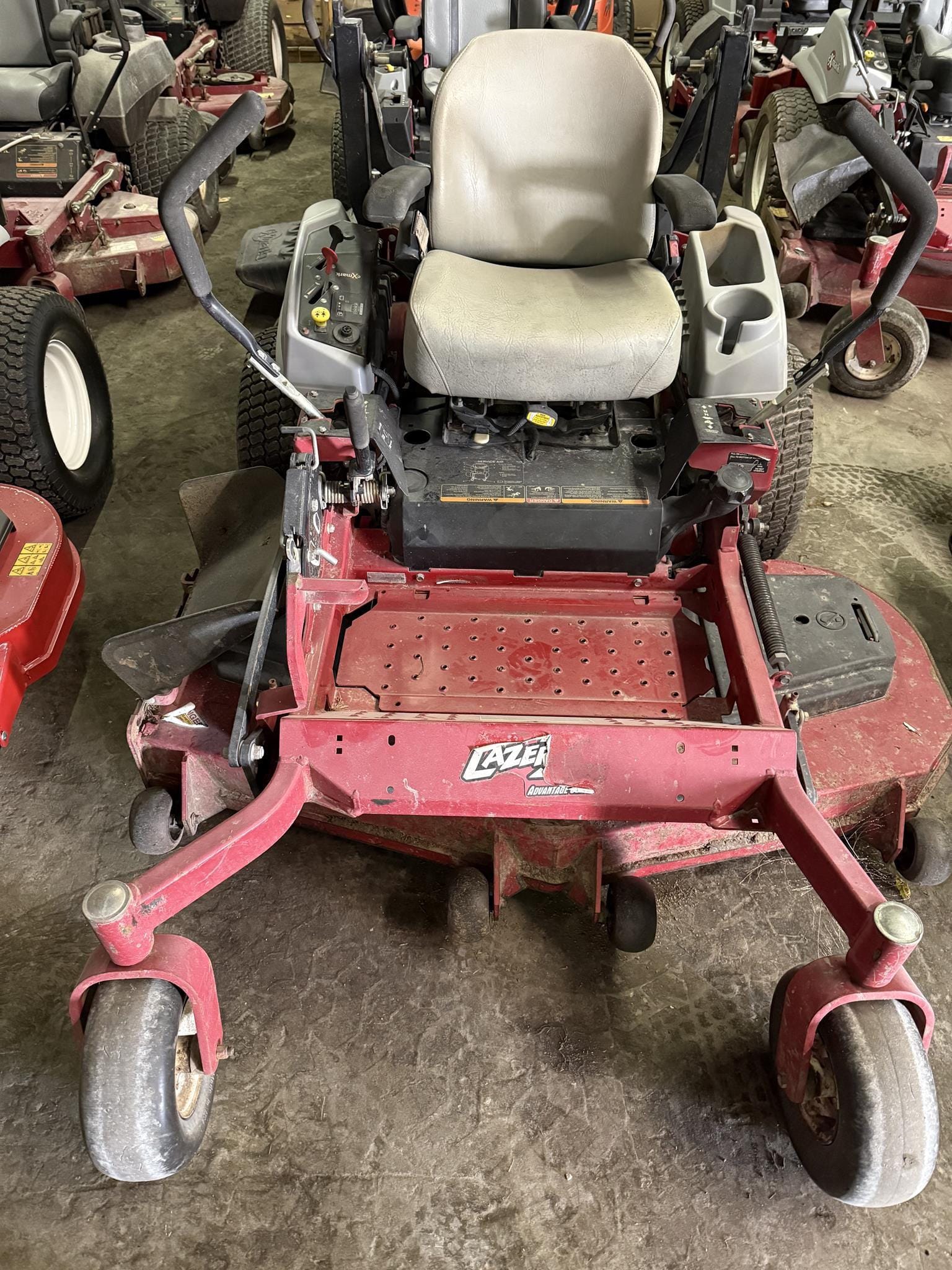 2010 Exmark LZ27KC604 Equipment Image0