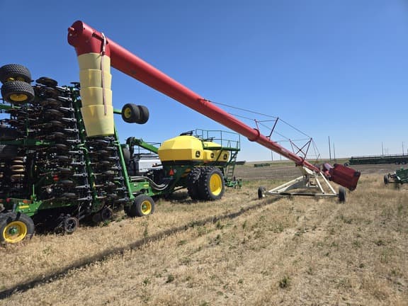 Image of Farm King 1370 equipment image 3