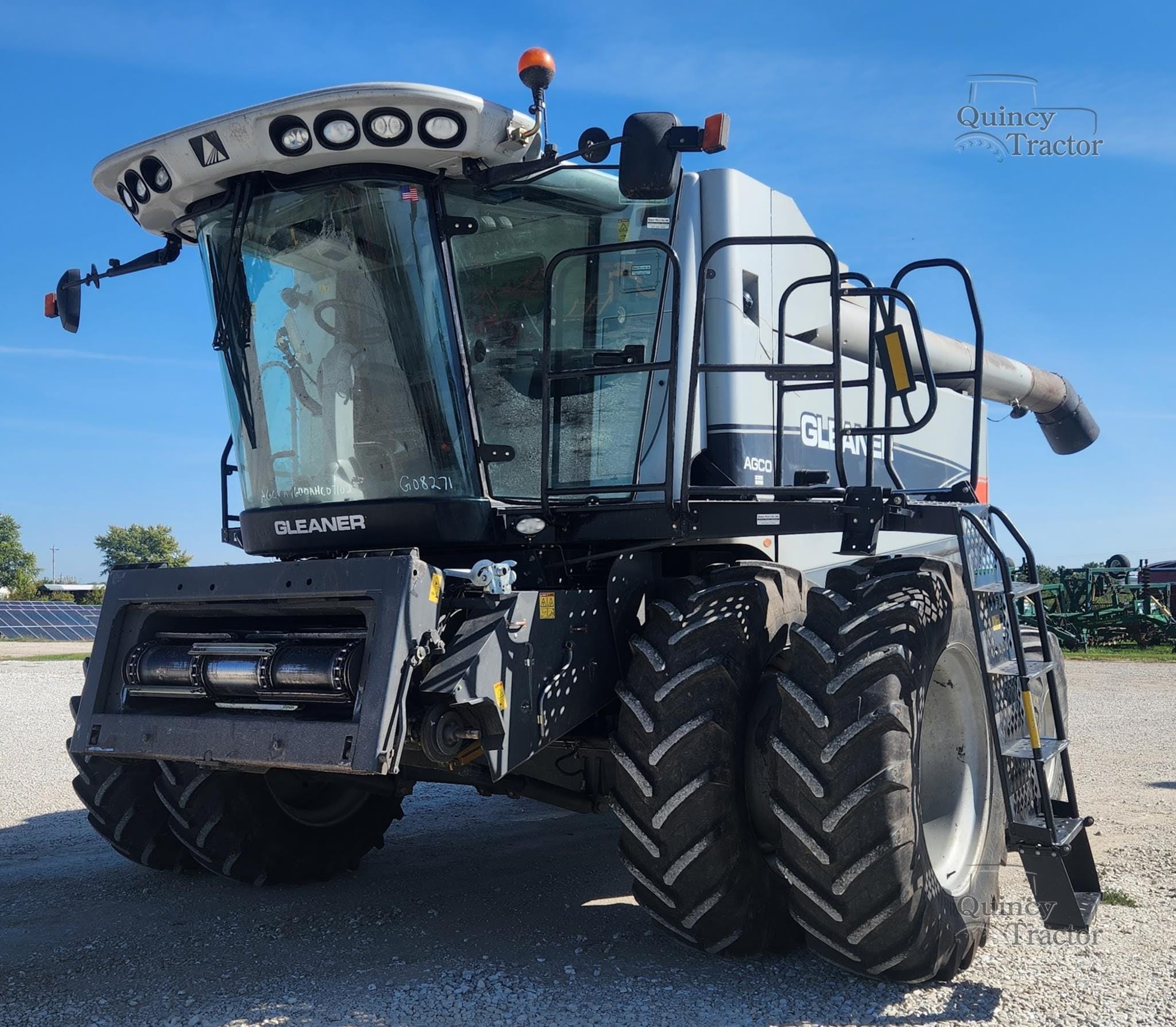 2010 Gleaner A76 Equipment Image0