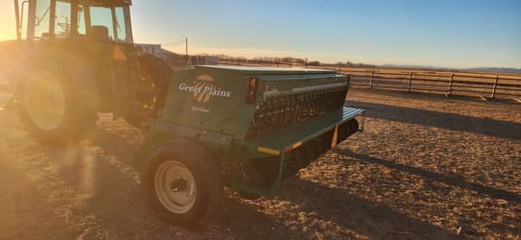 Image of Great Plains 1300 equipment image 2