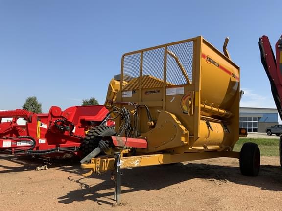 Image of Haybuster 2650 Primary image